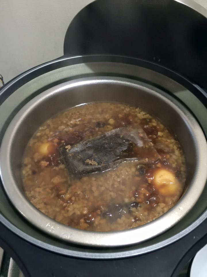 子貓玲 CoNeCoLin 伍洋