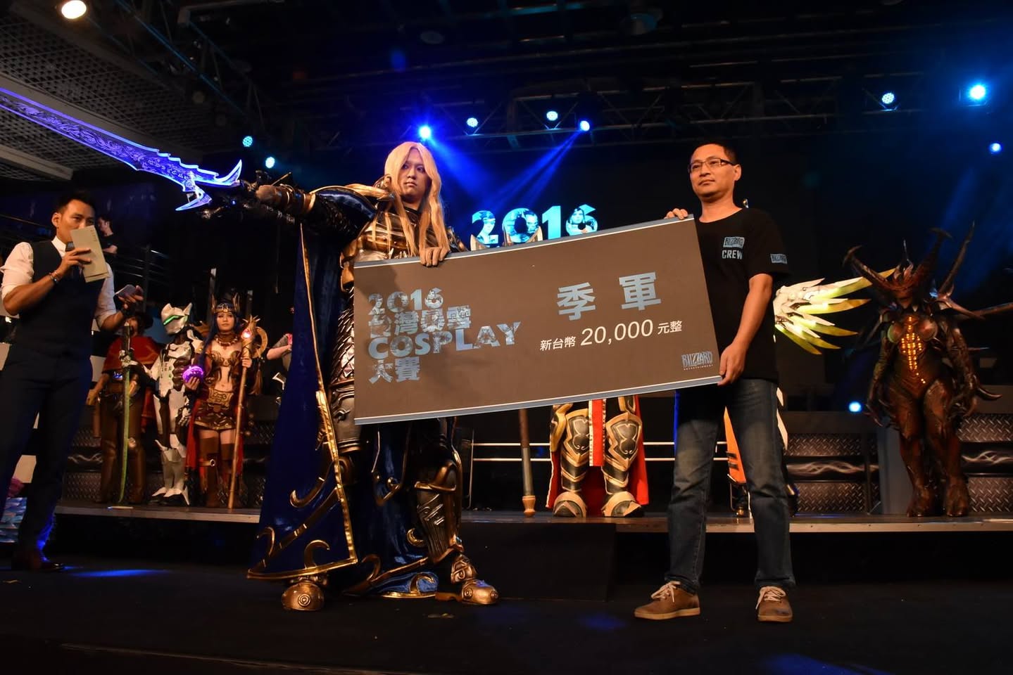 子貓玲 CoNeCoLin 伍洋