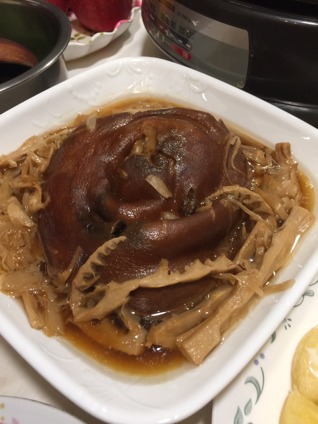 子貓玲 CoNeCoLin 伍洋 - 輔助圖