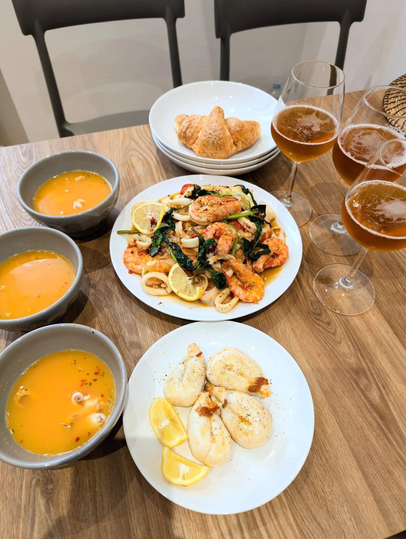 子貓玲 CoNeCoLin 伍洋 - 輔助圖