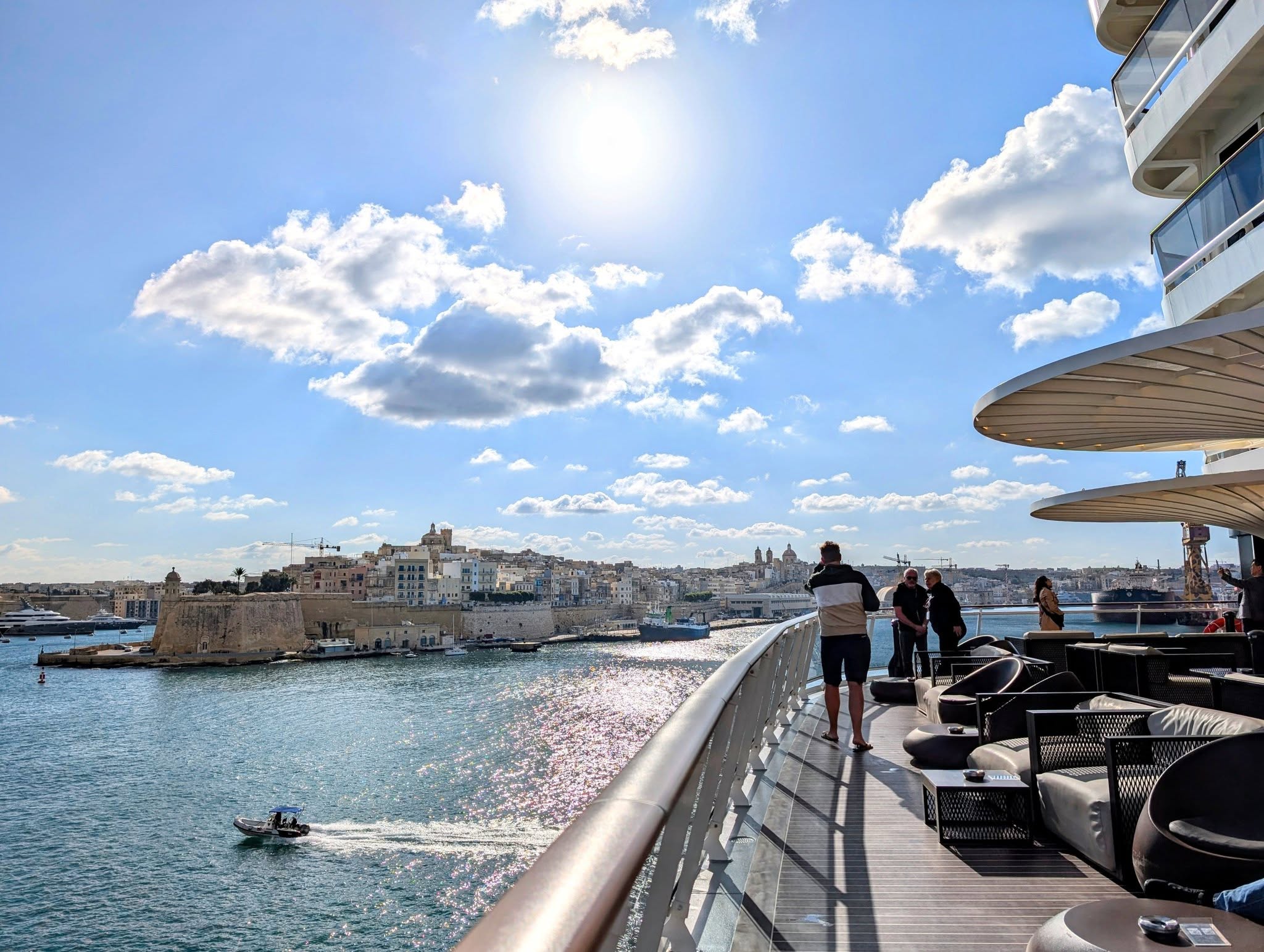 子貓玲 CoNeCoLin 伍洋