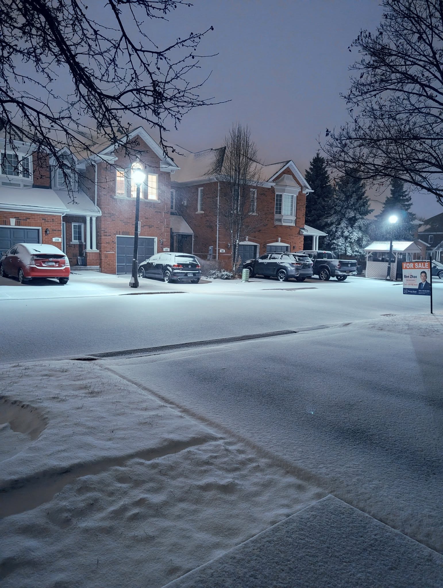 子貓玲 CoNeCoLin 伍洋