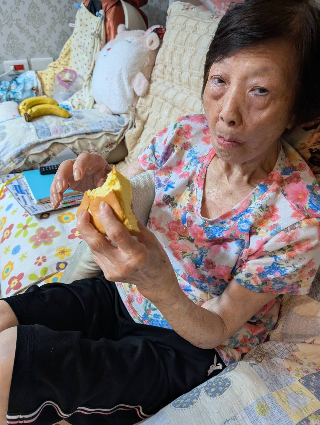 子貓玲 CoNeCoLin 伍洋